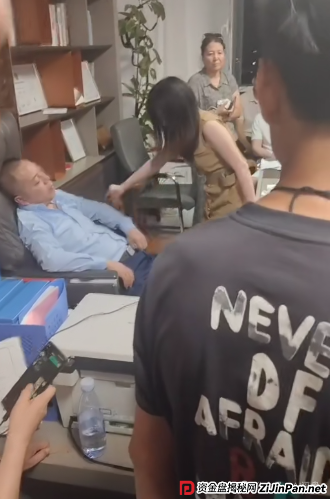 树拍易购资金盘崩盘，万人维权！警方已经立案了，特警接管在维持秩序，无数人血本无归！(6)